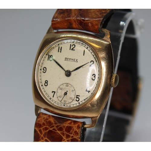 100 - A 9ct gold cased Bernex watch, width 29mm, 15 jewel manual wind movement, leather strap.