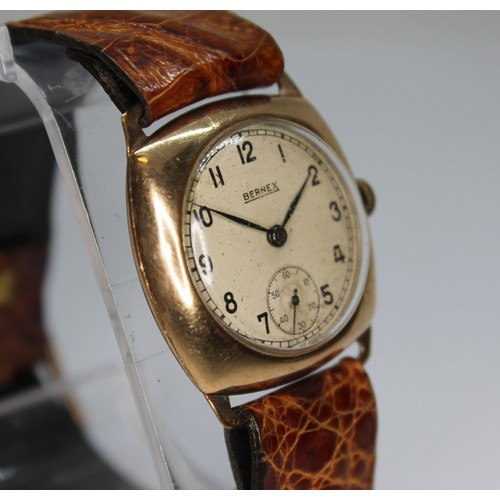 100 - A 9ct gold cased Bernex watch, width 29mm, 15 jewel manual wind movement, leather strap.