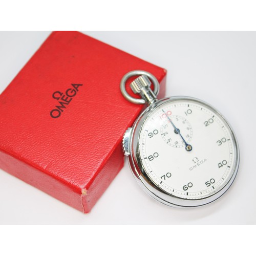 91 - An Omega stopwatch, diameter 52mm, with box.