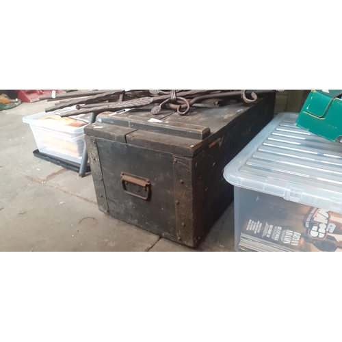 282 - A vintage carpenter's tool chest.