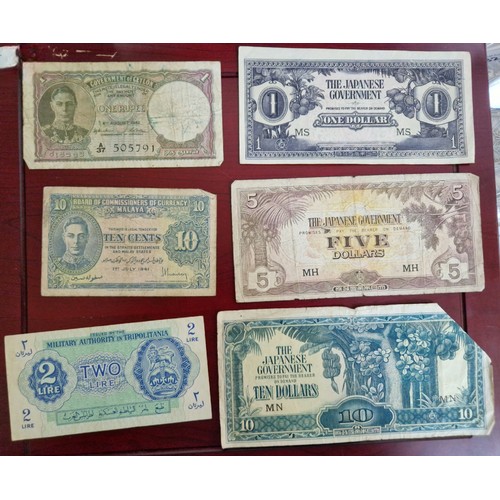 9 - A collection of assorted world banknotes