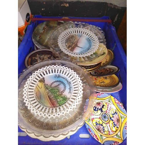 171 - A box of assorted pottery, glass plates and a box of royal commemorative mugs.