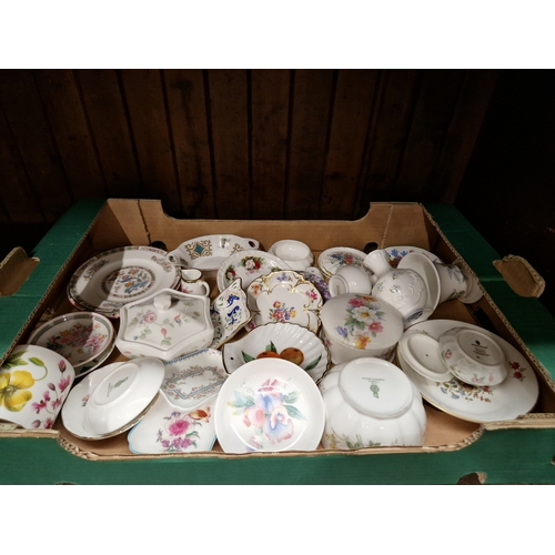 507 - 30 pieces of china including Minton, Spode, Coalport etc.