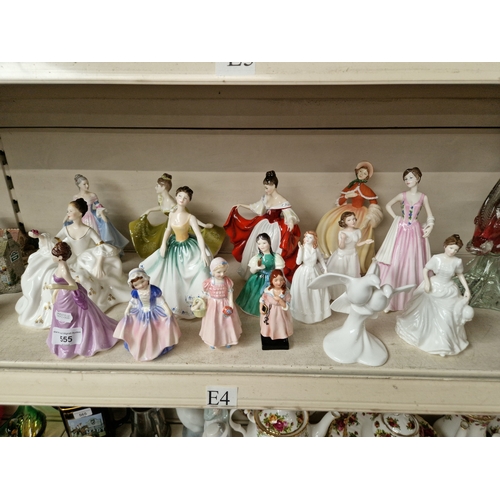 555 - 16 Royal Doulton figures