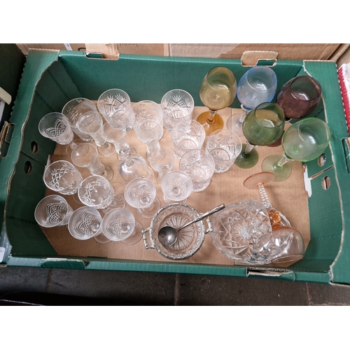 596 - Box of glassware