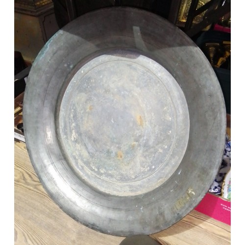 108 - A larger 18th century pewter sideboard dish, diameter 70cm.