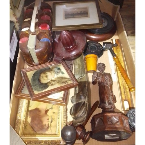 107 - A box of assorted collectables including a carved wooden figure, a bakelite poker chip set, crystole... 