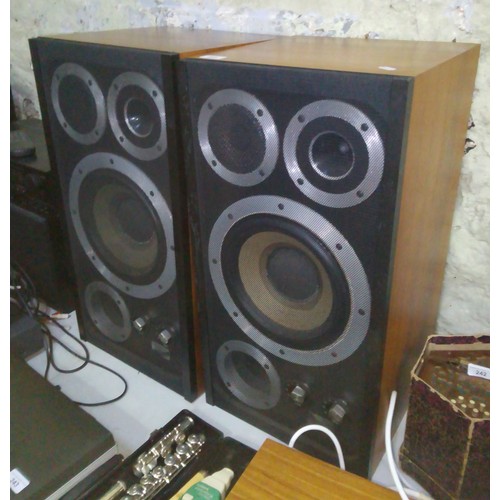 255 - A pair of Wharfedale E Fifty speakers.