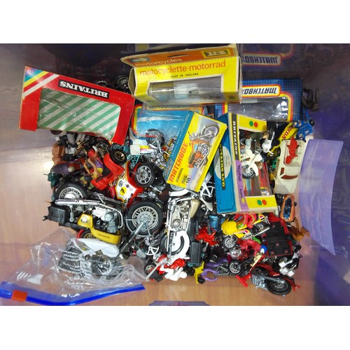 382 - A quantity of assorted die-cast motorcycles including Lesney, Matchbox, Britains etc.