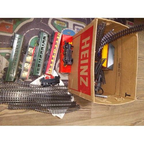 337 - A box of Hornby Triang and other 00 gauge model railway.