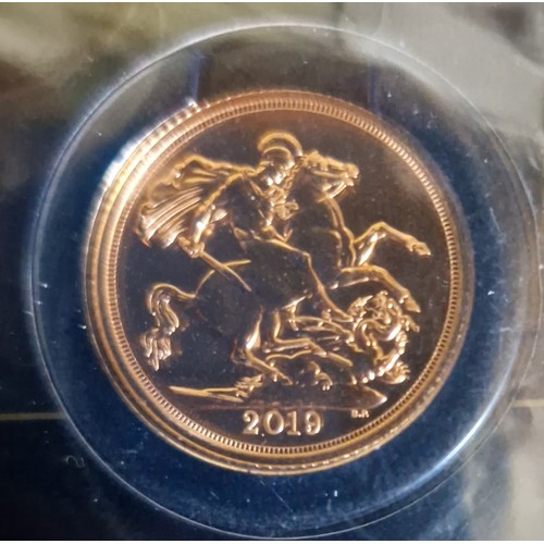 115 - Elizabeth II sovereign, 2019.