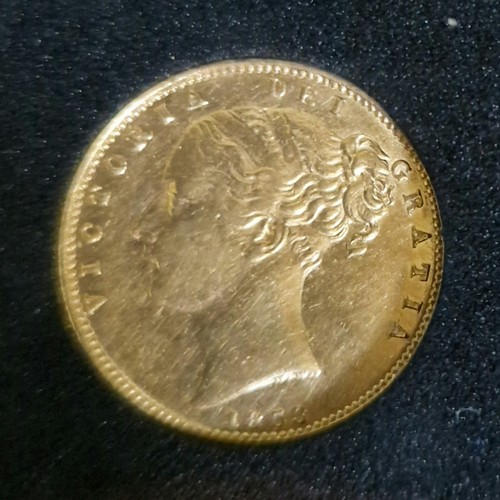 111 - Victoria sovereign, 1853.