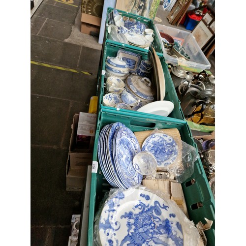 700 - Three boxes of blue and white ceramics including Spode Italian, Royal Worcester Dragon pattern (many... 