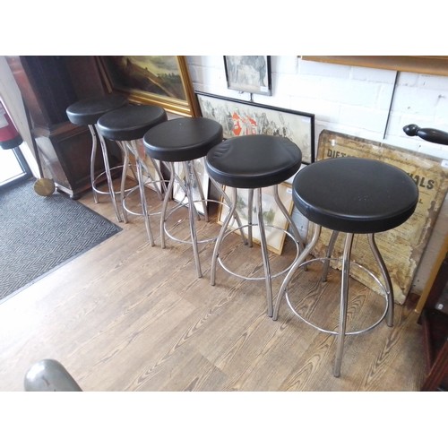 940A - A set of five modern Italian stools by Effezeta.