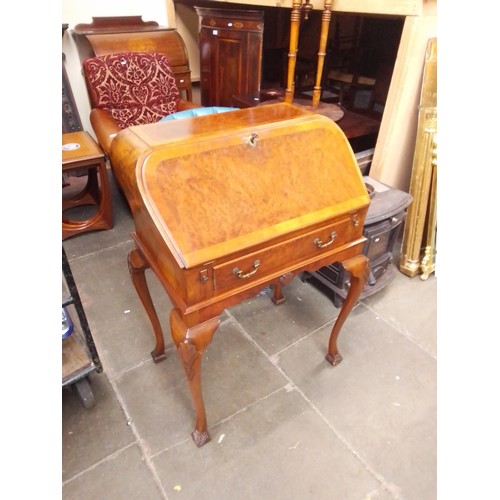 940D - A reproduction Queen Anne style burr walnut bureau.