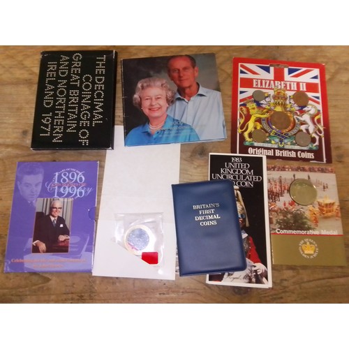 276 - A group of assorted coin sets to include 1971, 1983 £1 coin, 2007 diamond wedding crown, Elizabeth I... 