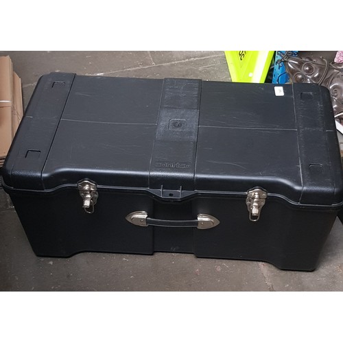 160 - Large, strong toolbox by Contico - external dimensions approx 80cm long, 33cm deep, 44cm wide