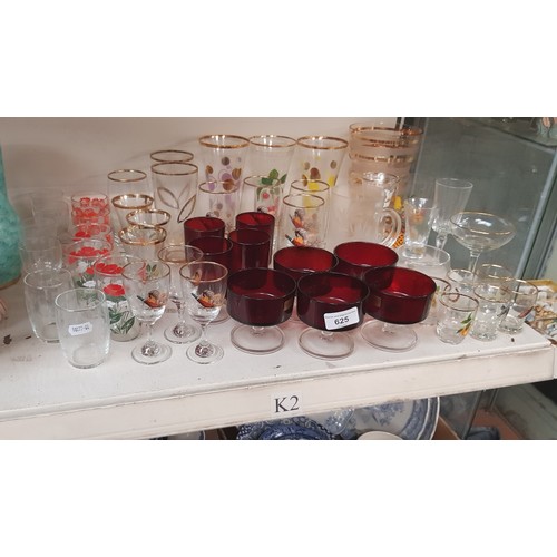 625 - Selection of glassware