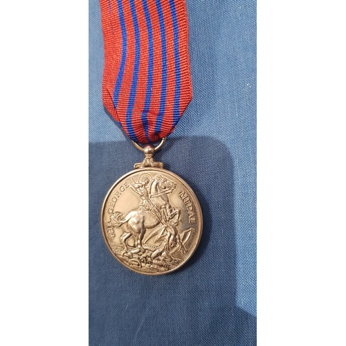 199 - A WWII George Medal awarded to Lieutenant Alexander Charles Thomas Royal Engineers, together with an... 