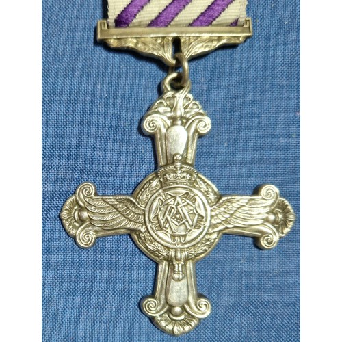 186 - A WWI 1918 Distinguished Flying Cross DFC unnamed as issued, comes with non matching letter to Fligh... 