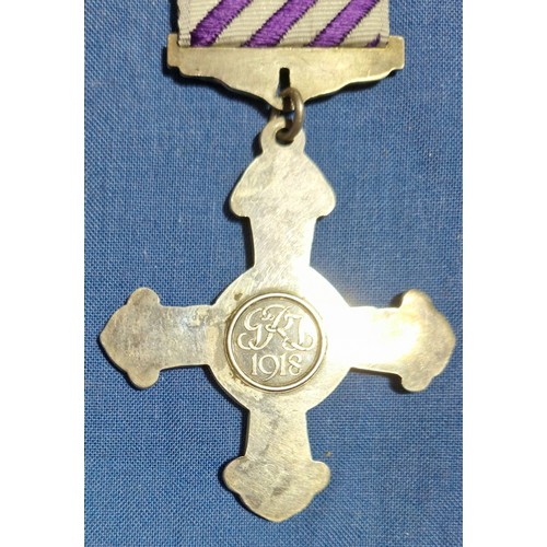 186 - A WWI 1918 Distinguished Flying Cross DFC unnamed as issued, comes with non matching letter to Fligh... 