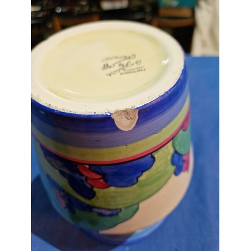 496 - A Clarice Cliff Fantasque Bizarre vase decorated in Rudyard pattern, height 20cm.