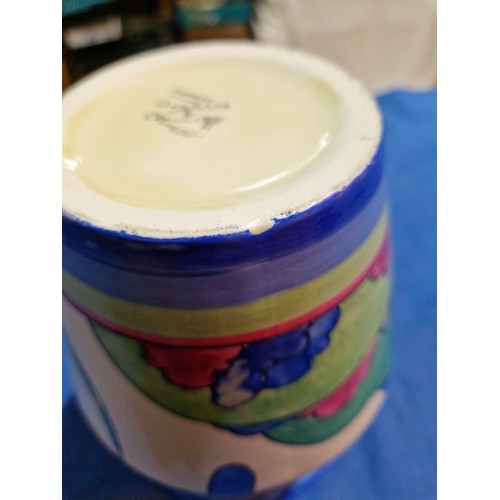 496 - A Clarice Cliff Fantasque Bizarre vase decorated in Rudyard pattern, height 20cm.
