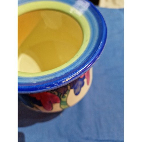 496 - A Clarice Cliff Fantasque Bizarre vase decorated in Rudyard pattern, height 20cm.