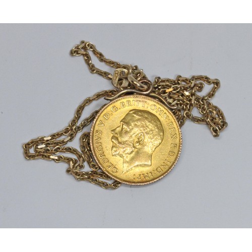 72 - A George V half sovereign, yellow metal pendant mount, chain marked '375', gross weight 7.6g.