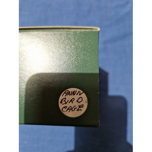 570 - A box of assorted Hantel Victorian Miniatures models.