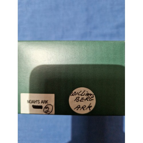 570 - A box of assorted Hantel Victorian Miniatures models.