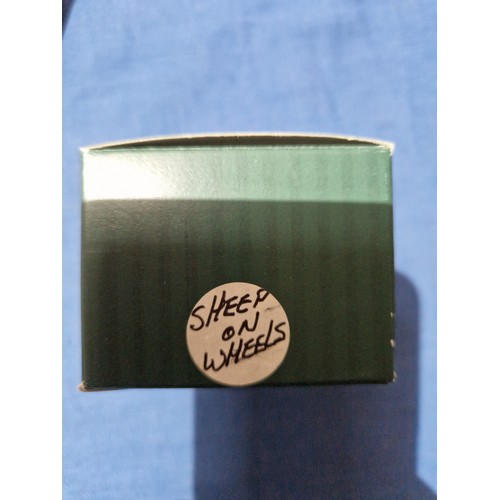 570 - A box of assorted Hantel Victorian Miniatures models.