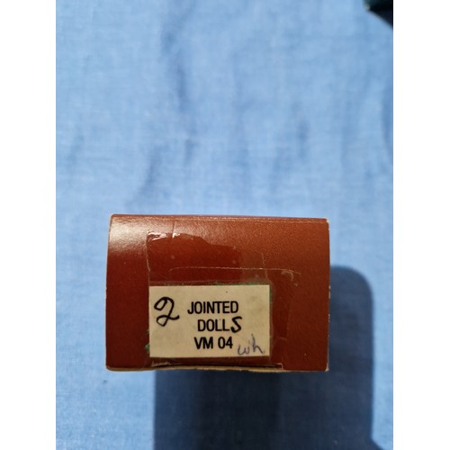 570 - A box of assorted Hantel Victorian Miniatures models.