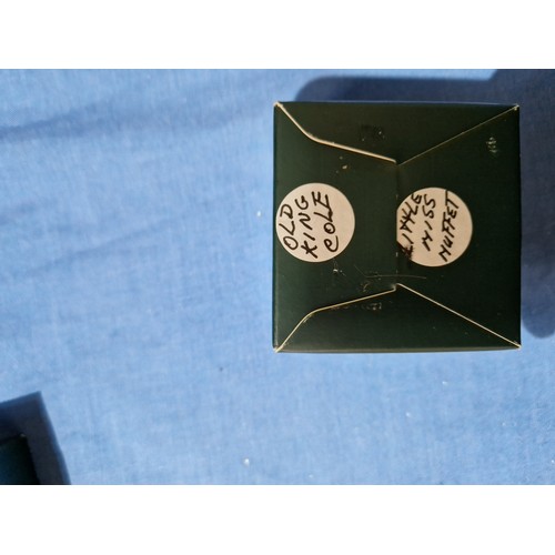 571 - A box of assorted Hantel Victorian Miniatures models.