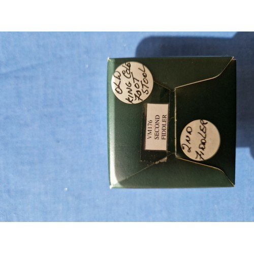 571 - A box of assorted Hantel Victorian Miniatures models.