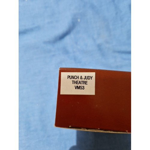 572 - A box of assorted Hantel Victorian Miniatures models.