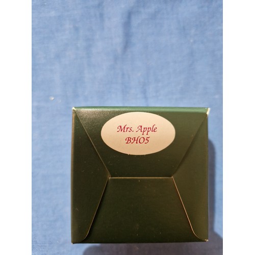 573 - A box of assorted Hantel Victorian Miniatures models.