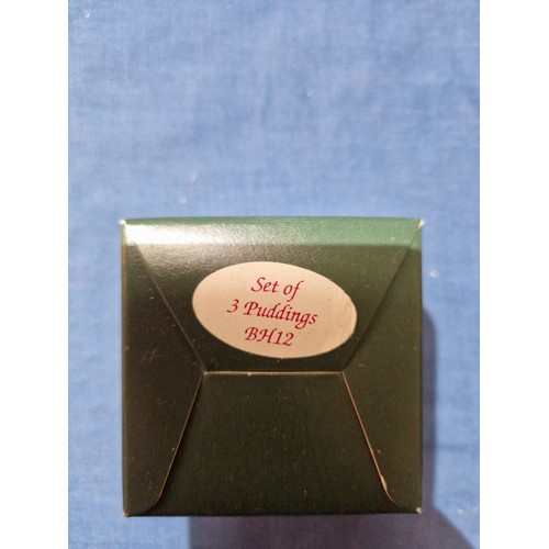 573 - A box of assorted Hantel Victorian Miniatures models.