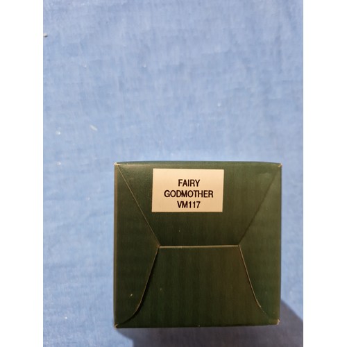 574 - A box of assorted Hantel Victorian Miniatures models, together with a stand and bound volumes of The... 