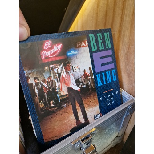 282 - An Adda metal flight case containing over 400 45s, soul, funk & disco.