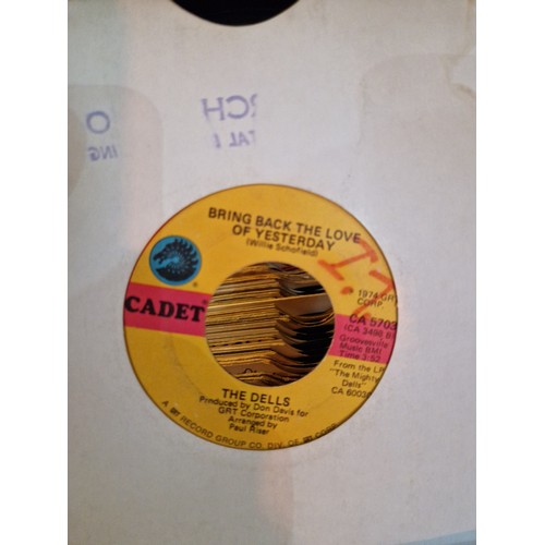 282 - An Adda metal flight case containing over 400 45s, soul, funk & disco.