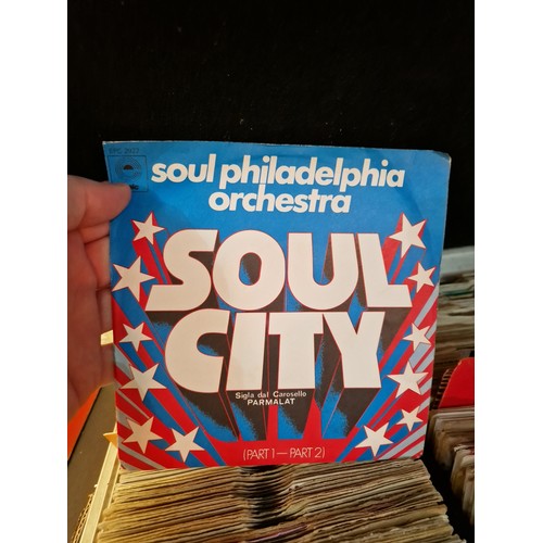 282 - An Adda metal flight case containing over 400 45s, soul, funk & disco.