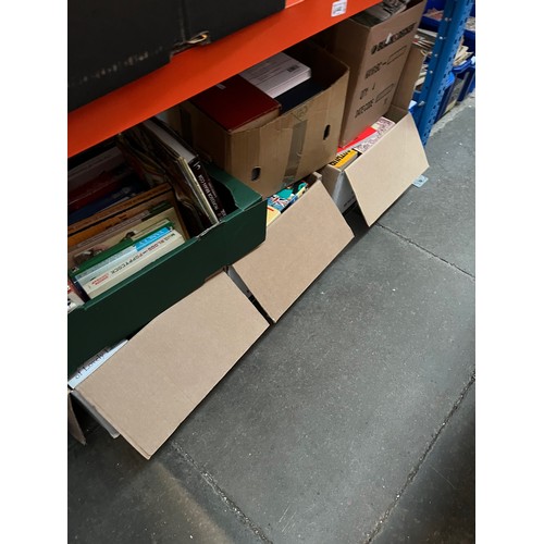 440 - 11 boxes of books
