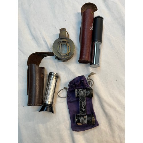 547 - A collection of instruments to include Stanley 1920 marching compass, a Leica light meter and a vint... 