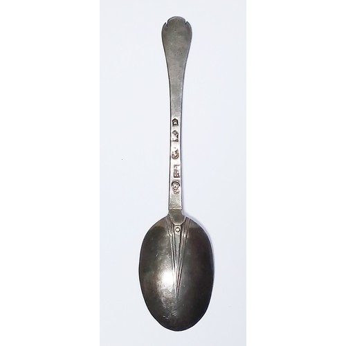 253 - A George I West Country silver trefid spoon, pricked engraving 'MW' over 'M', dated 1713, maker's in... 