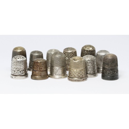 238 - Twelve hallmarked silver thimbles including four Charles Horner.