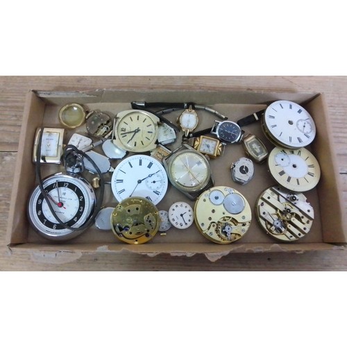 375 - A tray of assorted watches and watch movements.