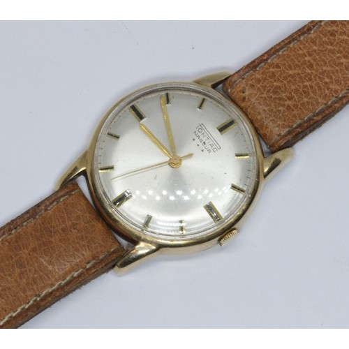 428 - A 9ct gold cased Pontiac wristwatch, case diameter 31mm, leather strap.