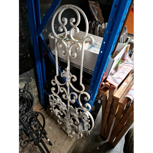 288 - A large wrought iron decorative panel.