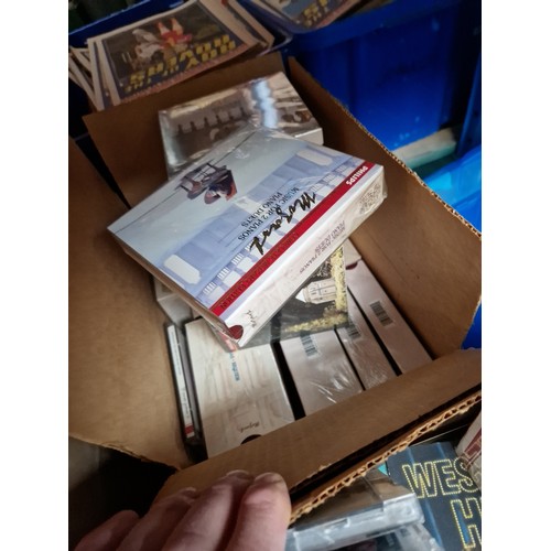 461 - A box of LPs, 2 boxes of 78s, and 2 boxes of classical CDs